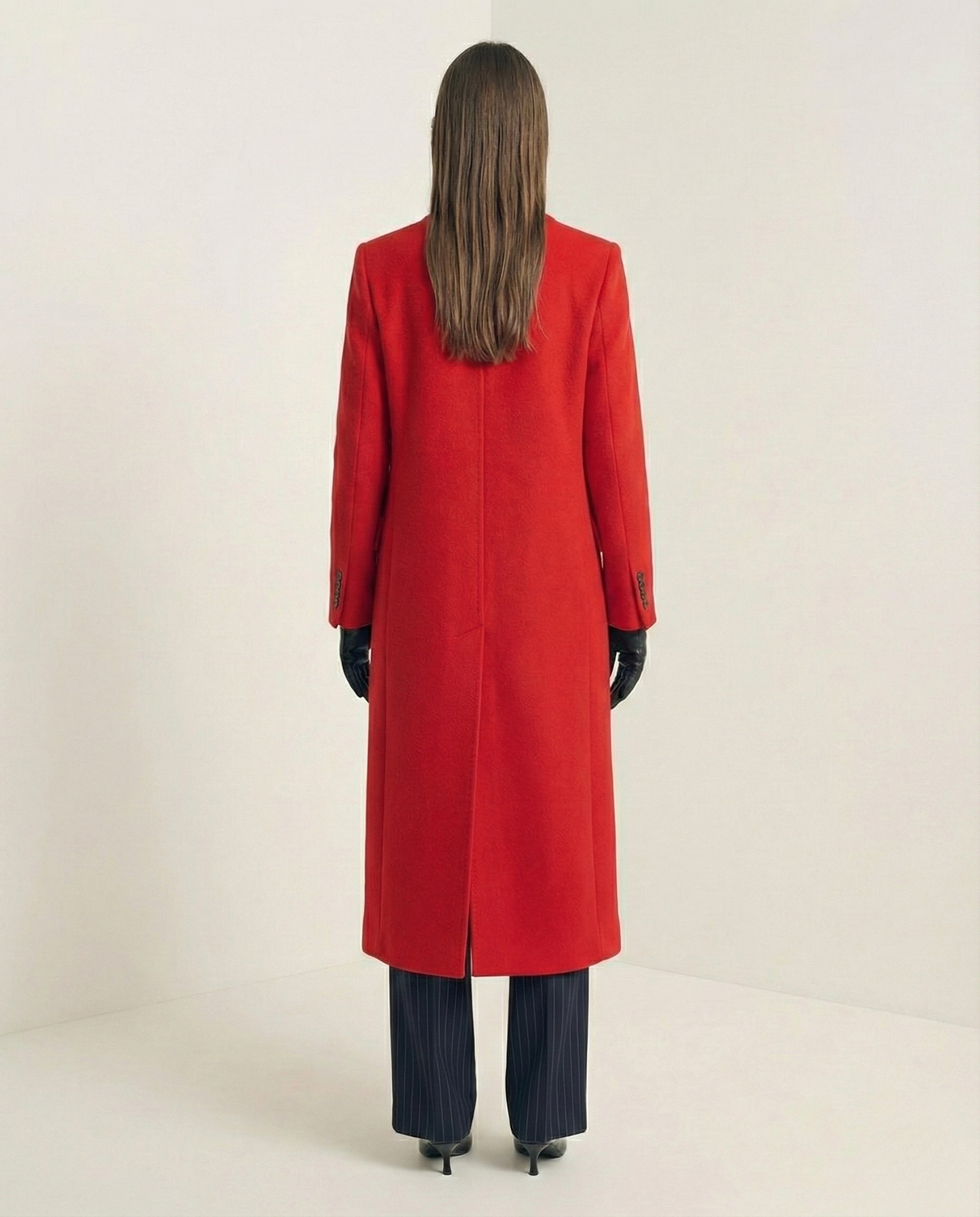 The Statement Coat: Saf Kaşmir | Scarlet Kırmızı Palto